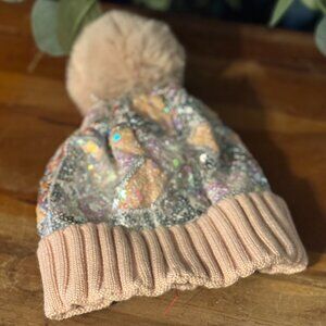 Sequin Beanie w/ Detachable Faux Fur Puff